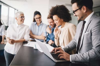 Quelles sont les aides financières auxquelles un chômeur peut bénéficier lors de la création d’une entreprise ?